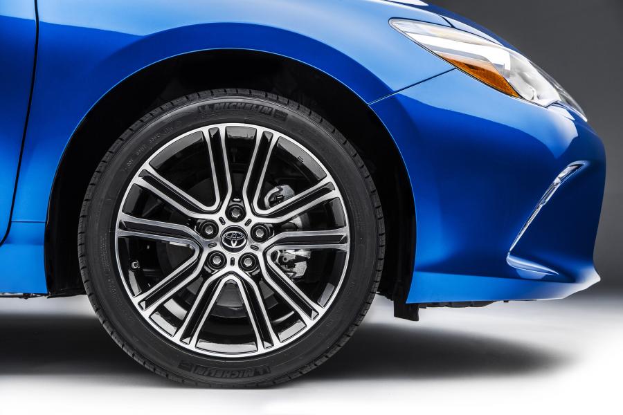  Toyota Camry Special Edition 2015 года  (фото 5 из 5)